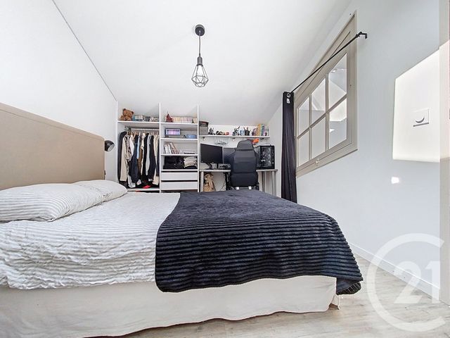 Appartement F5 à vendre - 5 pièces - 131.31 m2 - ROCHEFORT - 17 - POITOU-CHARENTES - Century 21 L'Arsenal