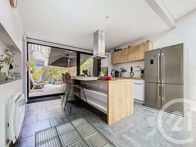 Appartement F5 à vendre - 5 pièces - 131.31 m2 - ROCHEFORT - 17 - POITOU-CHARENTES - Century 21 L'Arsenal