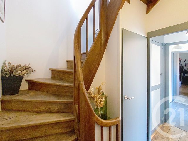 Appartement F5 à vendre - 5 pièces - 131.31 m2 - ROCHEFORT - 17 - POITOU-CHARENTES - Century 21 L'Arsenal