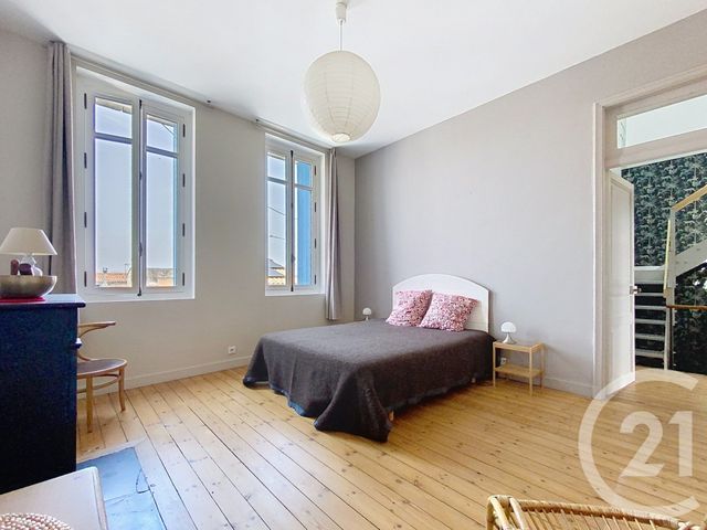 maison à vendre - 8 pièces - 174.0 m2 - ROCHEFORT - 17 - POITOU-CHARENTES - Century 21 L'Arsenal