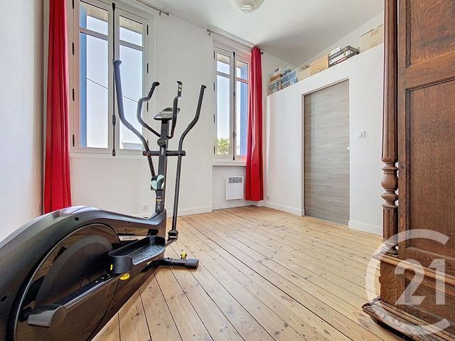 maison à vendre - 8 pièces - 174.0 m2 - ROCHEFORT - 17 - POITOU-CHARENTES - Century 21 L'Arsenal