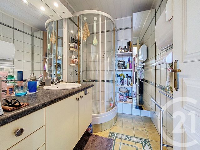 maison à vendre - 6 pièces - 124.0 m2 - ROCHEFORT - 17 - POITOU-CHARENTES - Century 21 L'Arsenal