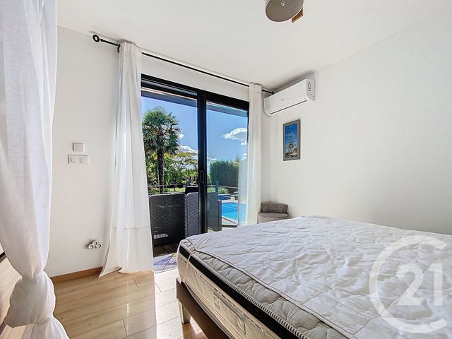 maison à vendre - 7 pièces - 220.0 m2 - TONNAY CHARENTE - 17 - POITOU-CHARENTES - Century 21 L'Arsenal