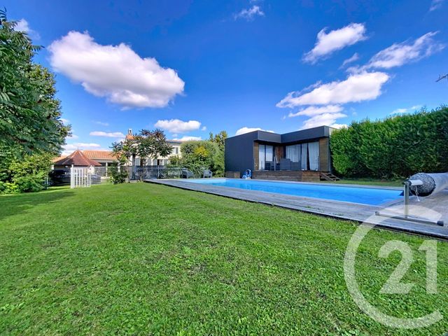 maison à vendre - 7 pièces - 220.0 m2 - TONNAY CHARENTE - 17 - POITOU-CHARENTES - Century 21 L'Arsenal