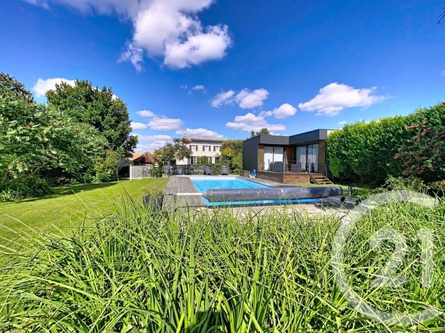 maison à vendre - 7 pièces - 220.0 m2 - TONNAY CHARENTE - 17 - POITOU-CHARENTES - Century 21 L'Arsenal