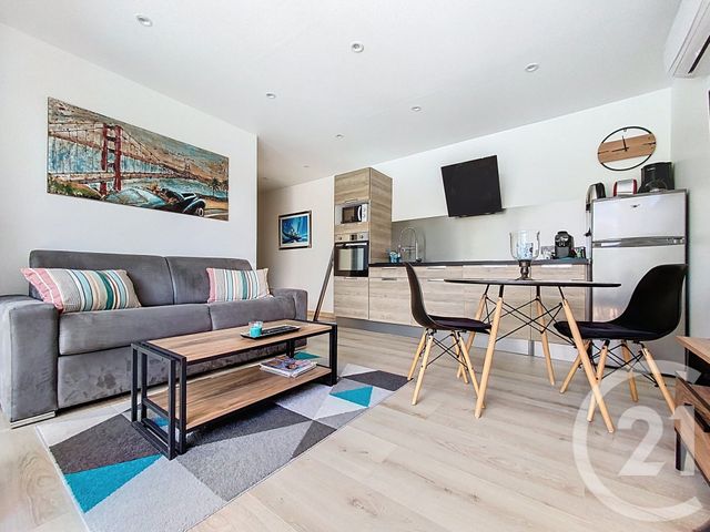 maison à vendre - 7 pièces - 220.0 m2 - TONNAY CHARENTE - 17 - POITOU-CHARENTES - Century 21 L'Arsenal