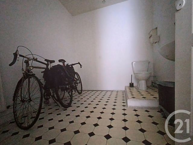 Appartement F3 à vendre - 3 pièces - 80.83 m2 - ROCHEFORT - 17 - POITOU-CHARENTES - Century 21 L'Arsenal