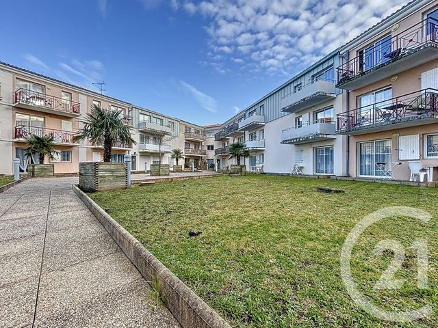 Appartement F1 à vendre - 1 pièce - 23.59 m2 - ROCHEFORT - 17 - POITOU-CHARENTES - Century 21 L'Arsenal