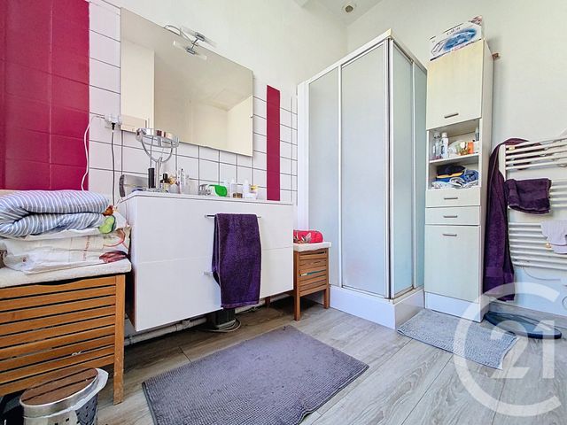 Appartement F4 à vendre - 4 pièces - 98.4 m2 - ROCHEFORT - 17 - POITOU-CHARENTES - Century 21 L'Arsenal