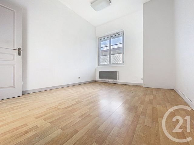 Appartement F4 à vendre - 4 pièces - 80.0 m2 - ROCHEFORT - 17 - POITOU-CHARENTES - Century 21 L'Arsenal