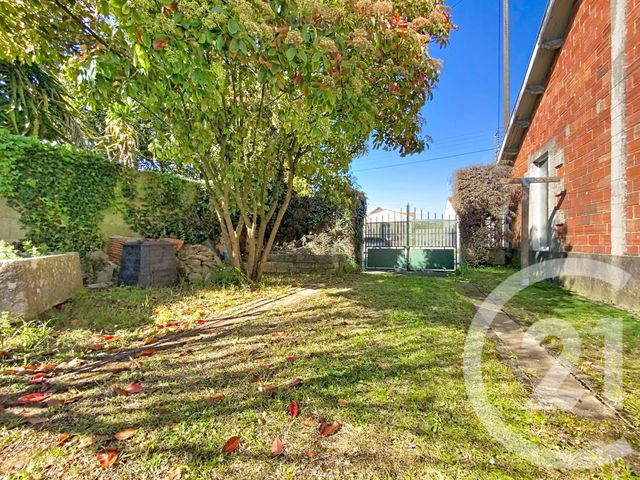 maison à vendre - 7 pièces - 166.0 m2 - ROCHEFORT - 17 - POITOU-CHARENTES - Century 21 L'Arsenal