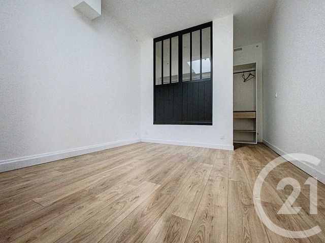 Appartement F2 à vendre - 2 pièces - 53.0 m2 - ROCHEFORT - 17 - POITOU-CHARENTES - Century 21 L'Arsenal
