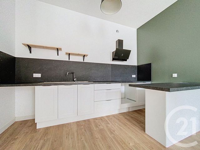 Appartement F2 à vendre - 2 pièces - 53.0 m2 - ROCHEFORT - 17 - POITOU-CHARENTES - Century 21 L'Arsenal