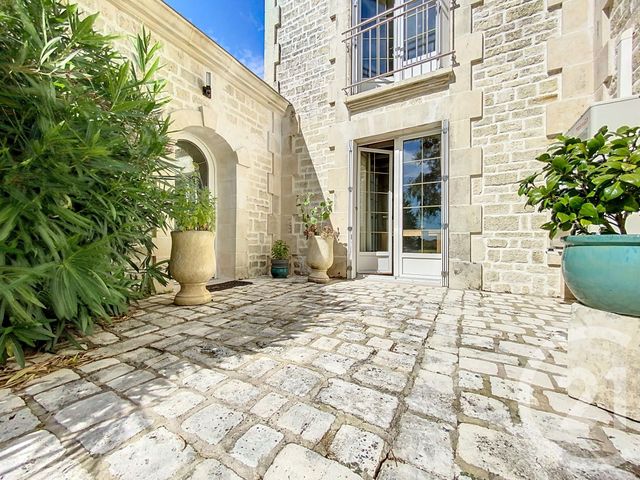 maison à vendre - 8 pièces - 190.0 m2 - TONNAY CHARENTE - 17 - POITOU-CHARENTES - Century 21 L'Arsenal