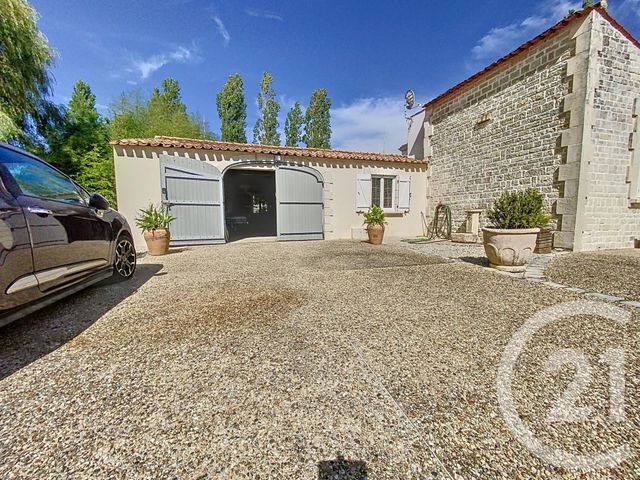 maison à vendre - 8 pièces - 190.0 m2 - TONNAY CHARENTE - 17 - POITOU-CHARENTES - Century 21 L'Arsenal