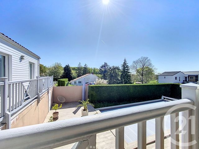 maison à vendre - 5 pièces - 160.0 m2 - TONNAY CHARENTE - 17 - POITOU-CHARENTES - Century 21 L'Arsenal