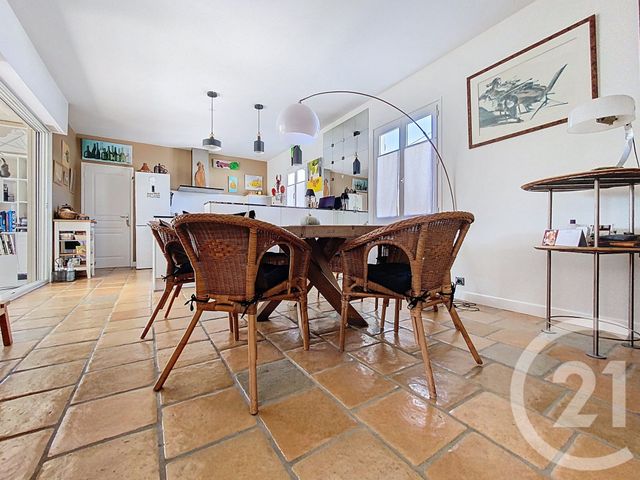 maison à vendre - 5 pièces - 160.0 m2 - TONNAY CHARENTE - 17 - POITOU-CHARENTES - Century 21 L'Arsenal