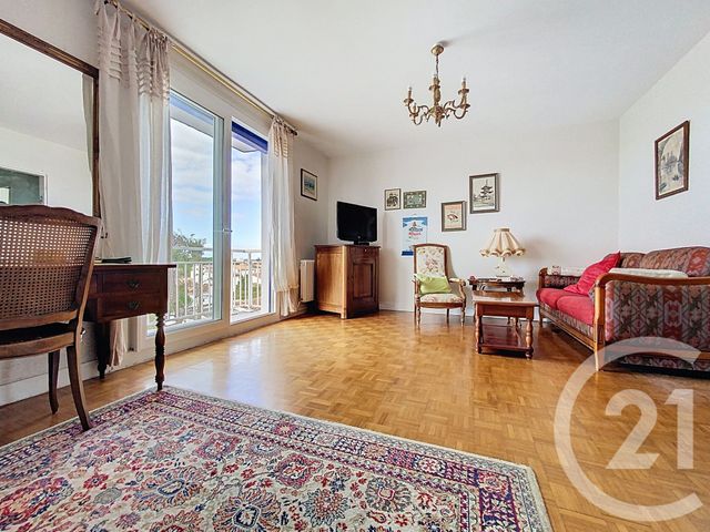 Appartement F4 à vendre - 4 pièces - 72.23 m2 - ROCHEFORT - 17 - POITOU-CHARENTES - Century 21 L'Arsenal