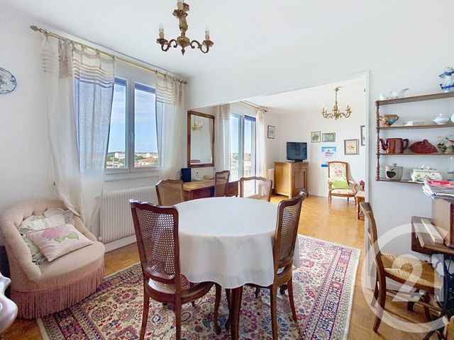 Appartement F4 à vendre - 4 pièces - 72.23 m2 - ROCHEFORT - 17 - POITOU-CHARENTES - Century 21 L'Arsenal