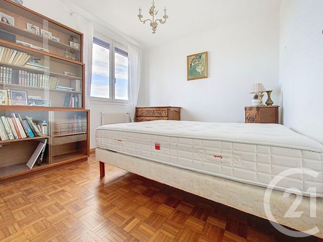 Appartement F4 à vendre - 4 pièces - 72.23 m2 - ROCHEFORT - 17 - POITOU-CHARENTES - Century 21 L'Arsenal