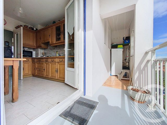 Appartement F4 à vendre - 4 pièces - 72.23 m2 - ROCHEFORT - 17 - POITOU-CHARENTES - Century 21 L'Arsenal