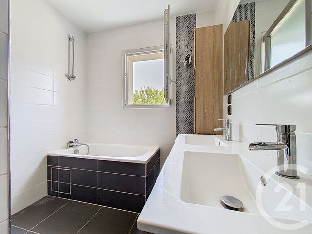 maison à vendre - 6 pièces - 132.0 m2 - ECHILLAIS - 17 - POITOU-CHARENTES - Century 21 L'Arsenal