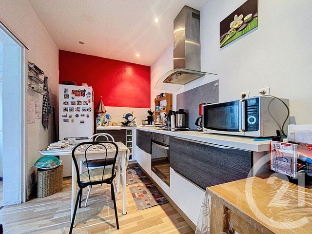 Appartement F2 à vendre - 2 pièces - 54.8 m2 - ROCHEFORT - 17 - POITOU-CHARENTES - Century 21 L'Arsenal