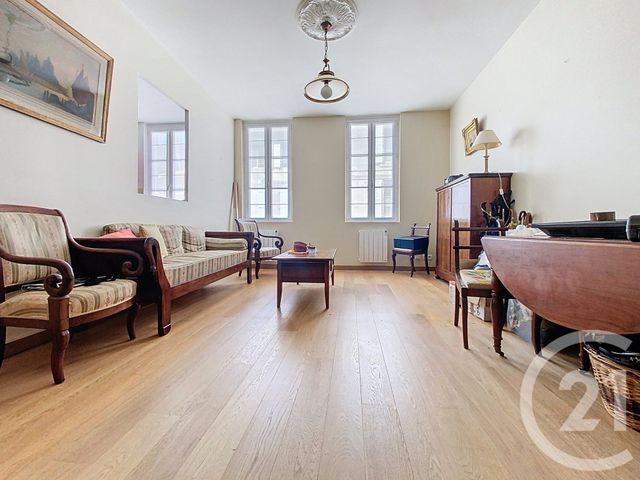 Appartement F3 à vendre - 3 pièces - 77.14 m2 - ROCHEFORT - 17 - POITOU-CHARENTES - Century 21 L'Arsenal