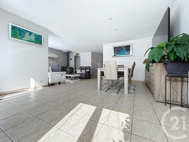 maison à vendre - 6 pièces - 130.0 m2 - PORT DES BARQUES - 17 - POITOU-CHARENTES - Century 21 L'Arsenal