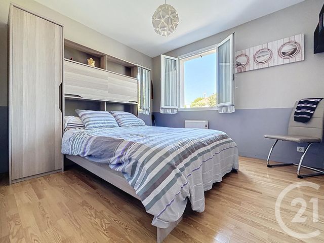 maison à vendre - 6 pièces - 130.0 m2 - PORT DES BARQUES - 17 - POITOU-CHARENTES - Century 21 L'Arsenal