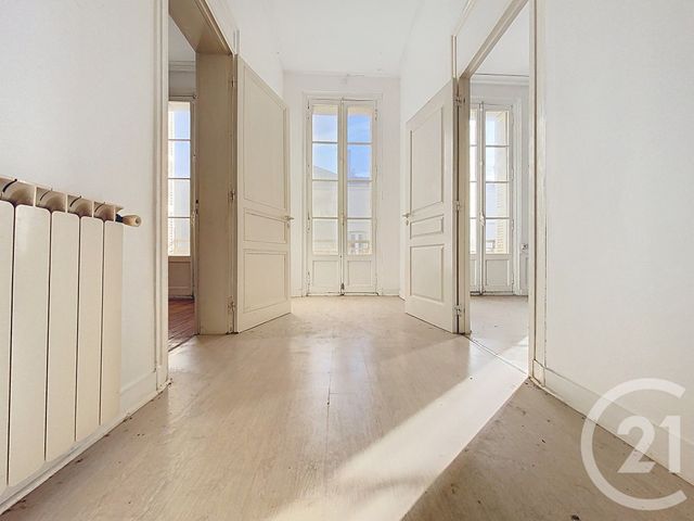 Appartement F4 à vendre - 4 pièces - 127.05 m2 - ROCHEFORT - 17 - POITOU-CHARENTES - Century 21 L'Arsenal