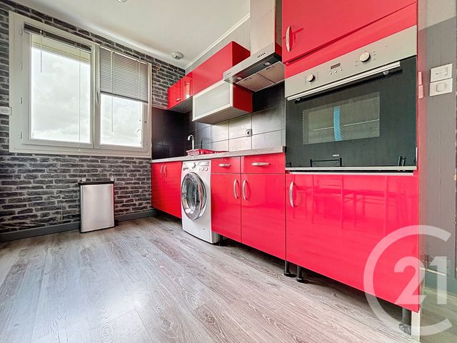 Appartement Chambre à louer - 1 pièce - 15.5 m2 - ROCHEFORT - 17 - POITOU-CHARENTES - Century 21 L'Arsenal