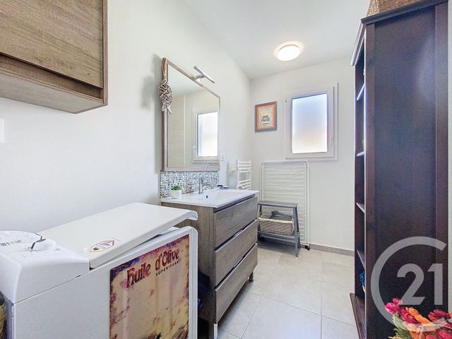 maison à vendre - 5 pièces - 110.0 m2 - PORT DES BARQUES - 17 - POITOU-CHARENTES - Century 21 L'Arsenal