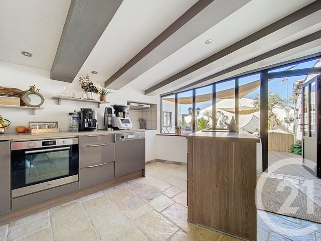 Afficher la photo en grand maison à vendre - 5 pièces - 140.0 m2 - ST NAZAIRE SUR CHARENTE - 17 - POITOU-CHARENTES - Century 21 L'Arsenal