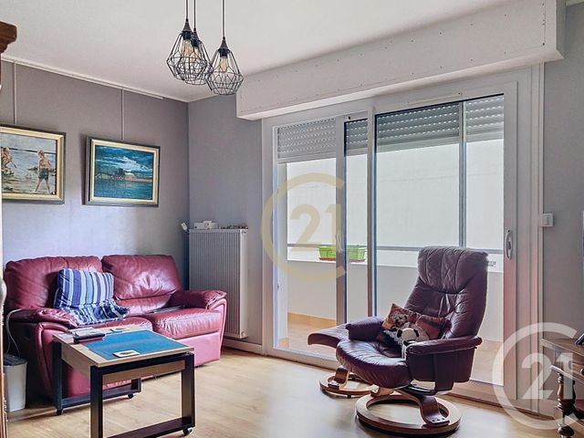 Appartement F4 à vendre - 5 pièces - 90.0 m2 - ROCHEFORT - 17 - POITOU-CHARENTES - Century 21 L'Arsenal
