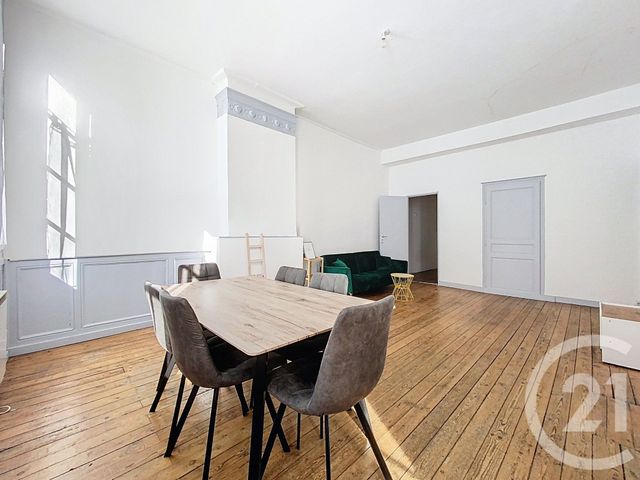 Appartement F3 à vendre - 3 pièces - 83.66 m2 - ROCHEFORT - 17 - POITOU-CHARENTES - Century 21 L'Arsenal