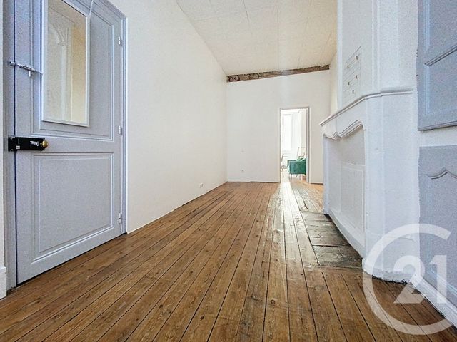 Appartement F3 à vendre - 3 pièces - 83.66 m2 - ROCHEFORT - 17 - POITOU-CHARENTES - Century 21 L'Arsenal