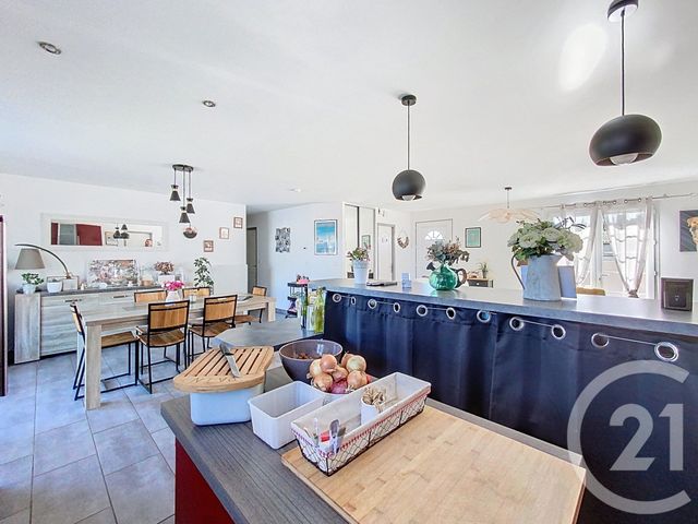 maison à vendre - 5 pièces - 104.0 m2 - LUSSANT - 17 - POITOU-CHARENTES - Century 21 L'Arsenal