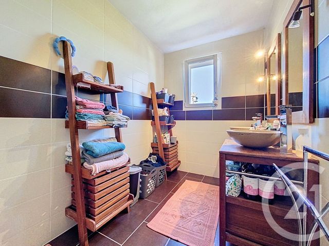 maison à vendre - 5 pièces - 104.0 m2 - LUSSANT - 17 - POITOU-CHARENTES - Century 21 L'Arsenal