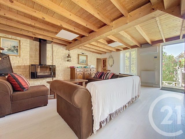 maison à vendre - 7 pièces - 182.0 m2 - PORT DES BARQUES - 17 - POITOU-CHARENTES - Century 21 L'Arsenal