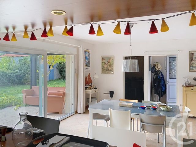 maison à vendre - 5 pièces - 134.0 m2 - PORT DES BARQUES - 17 - POITOU-CHARENTES - Century 21 L'Arsenal