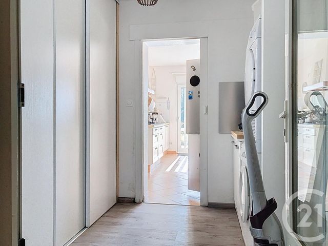 maison à vendre - 5 pièces - 134.0 m2 - PORT DES BARQUES - 17 - POITOU-CHARENTES - Century 21 L'Arsenal