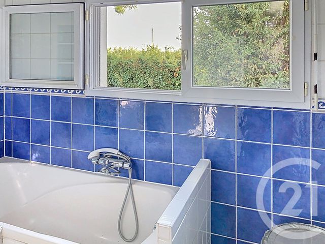 maison à vendre - 5 pièces - 95.0 m2 - PORT DES BARQUES - 17 - POITOU-CHARENTES - Century 21 L'Arsenal