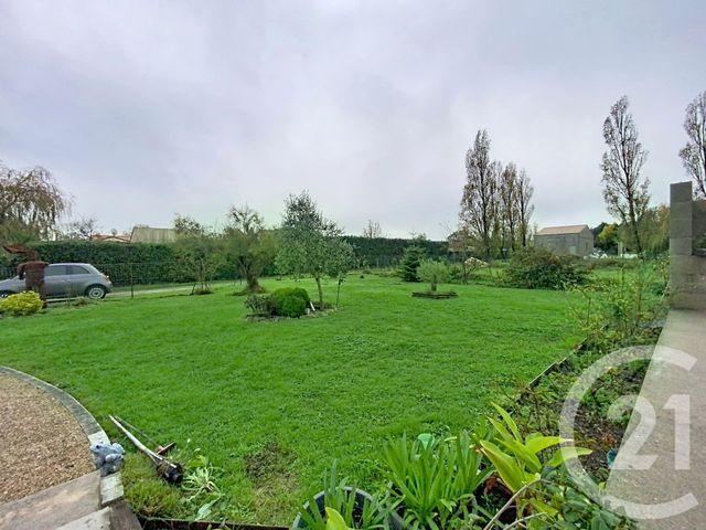 maison à louer - 5 pièces - 122.03 m2 - BEAUGEAY - 17 - POITOU-CHARENTES - Century 21 L'Arsenal