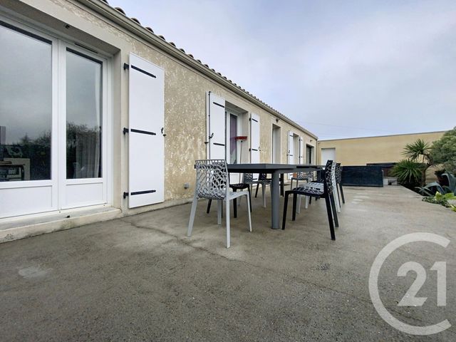 maison à louer - 5 pièces - 122.03 m2 - BEAUGEAY - 17 - POITOU-CHARENTES - Century 21 L'Arsenal