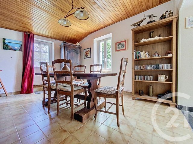 maison à vendre - 6 pièces - 134.46 m2 - ST NAZAIRE SUR CHARENTE - 17 - POITOU-CHARENTES - Century 21 L'Arsenal