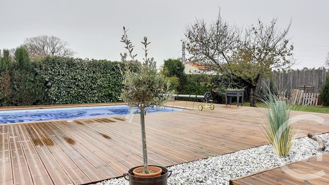 maison à vendre - 8 pièces - 194.0 m2 - TONNAY CHARENTE - 17 - POITOU-CHARENTES - Century 21 L'Arsenal