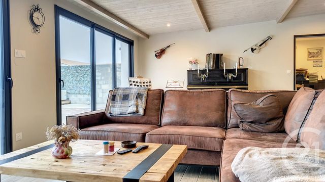 maison à vendre - 8 pièces - 194.0 m2 - TONNAY CHARENTE - 17 - POITOU-CHARENTES - Century 21 L'Arsenal