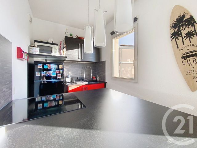 Appartement F2 à vendre - 2 pièces - 50.15 m2 - ROCHEFORT - 17 - POITOU-CHARENTES - Century 21 L'Arsenal