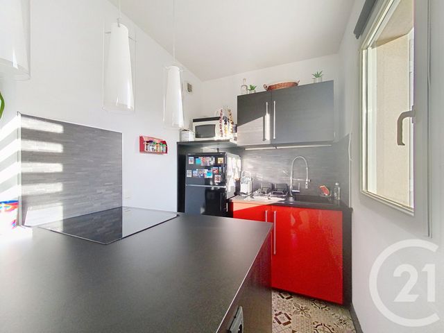 Appartement F2 à vendre - 2 pièces - 50.15 m2 - ROCHEFORT - 17 - POITOU-CHARENTES - Century 21 L'Arsenal